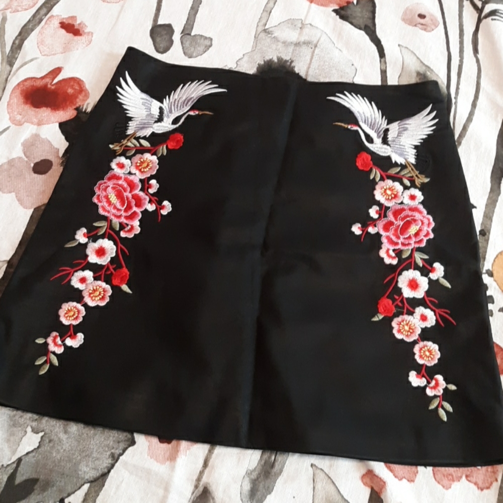Faux leather embroidered skirt